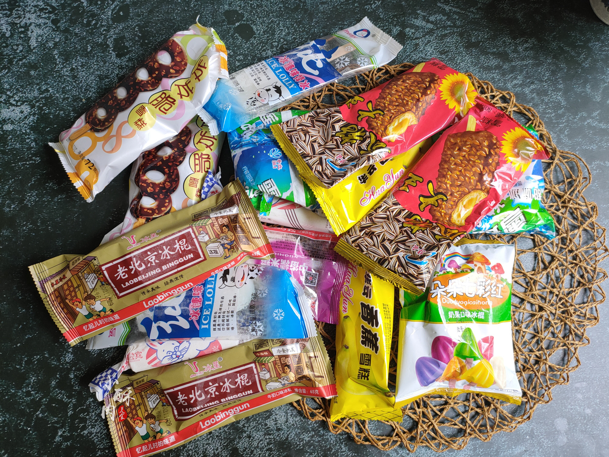 10种雪糕个个都是经典8090的回忆,小时候吃过这几款的雪糕都是土豪