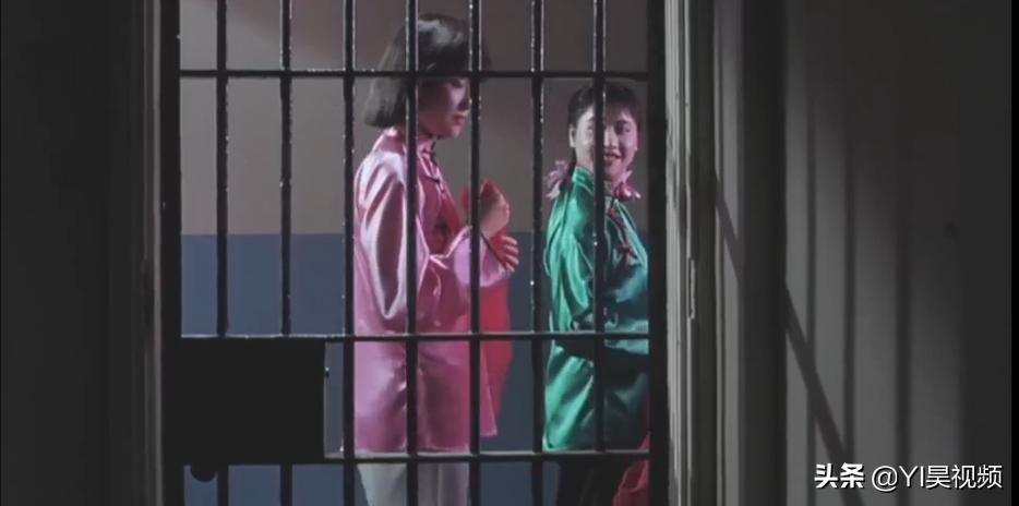 张学友经典喜剧，许冠英搞笑担当，头顶*裤内**斗僵尸《猛鬼差馆》