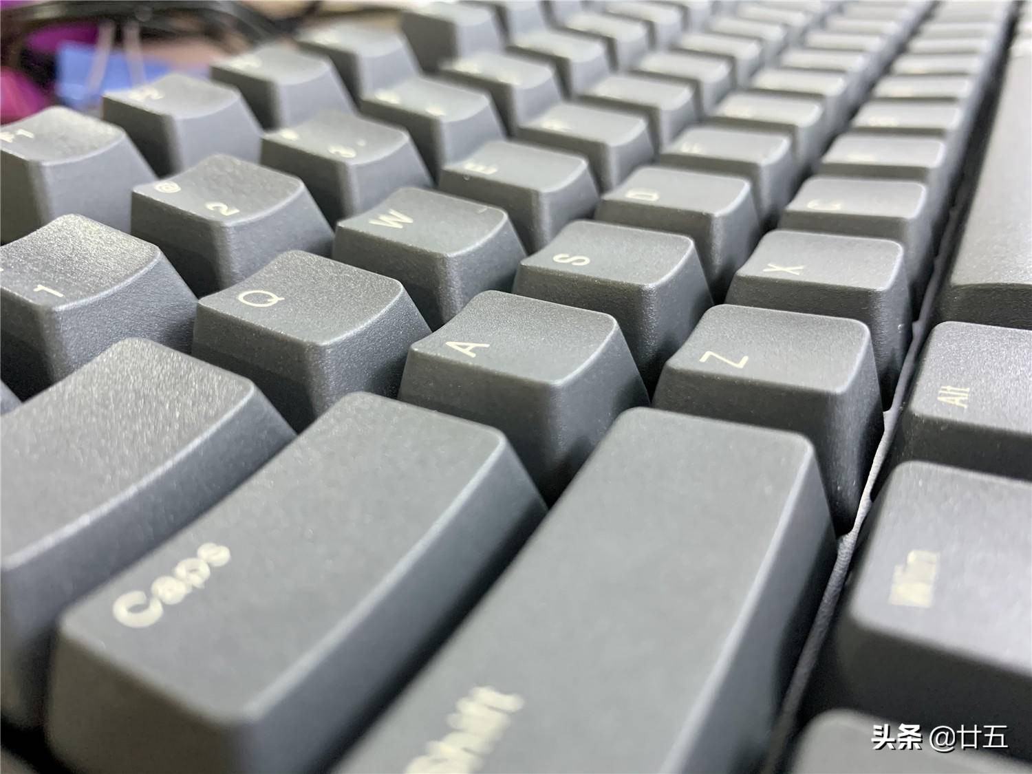 雷柏键盘黑轴茶轴怎么选,办公打字最舒服的雷柏v500pro键盘