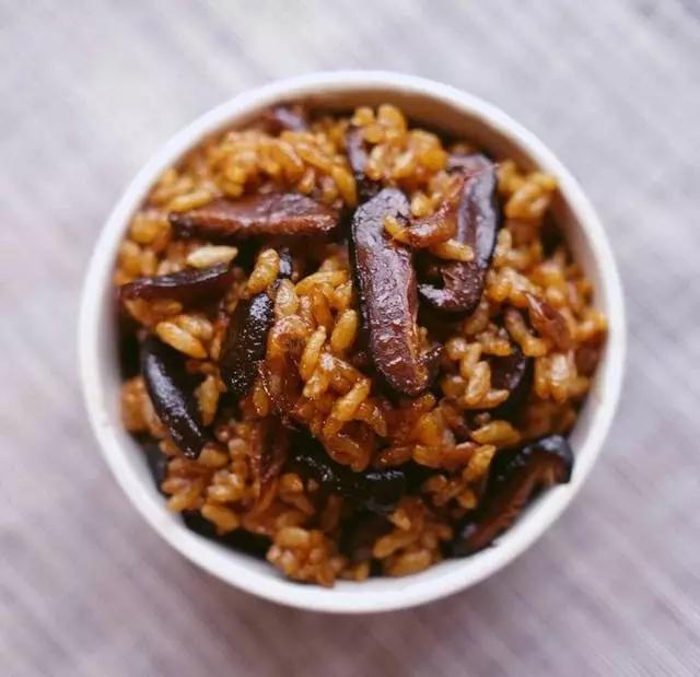 蛋炒饭最简单也最困难,这些窍门能让你的炒饭好吃到不行