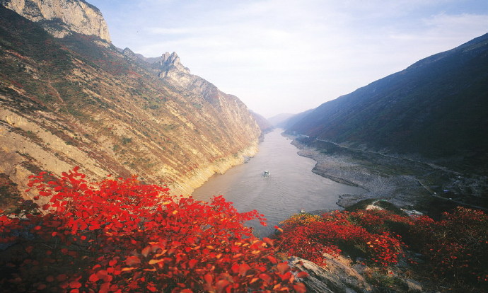 鍗冨彜涓夊场椋庢櫙瑙嗛,鍗冨彜姹熸渤