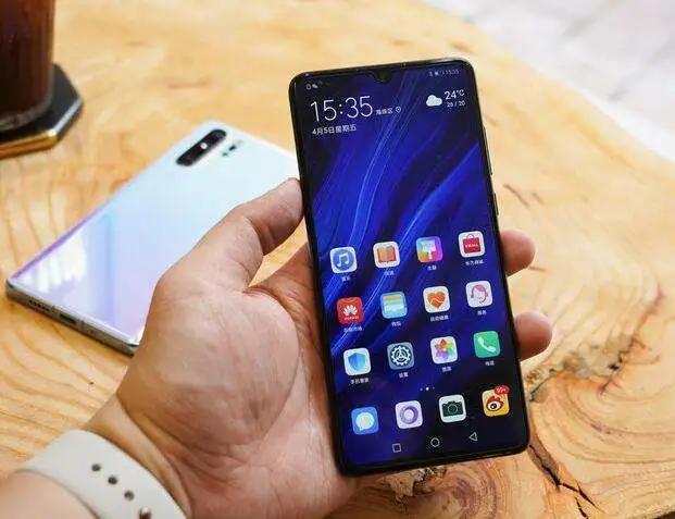 速转！*子骗**又出新招！珠海女子买台新手机竟遭连环骗！