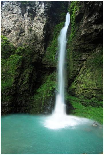重庆神龙峡漂流攻略一日游多少钱,武义神龙峡漂流和九龙谷哪个好玩