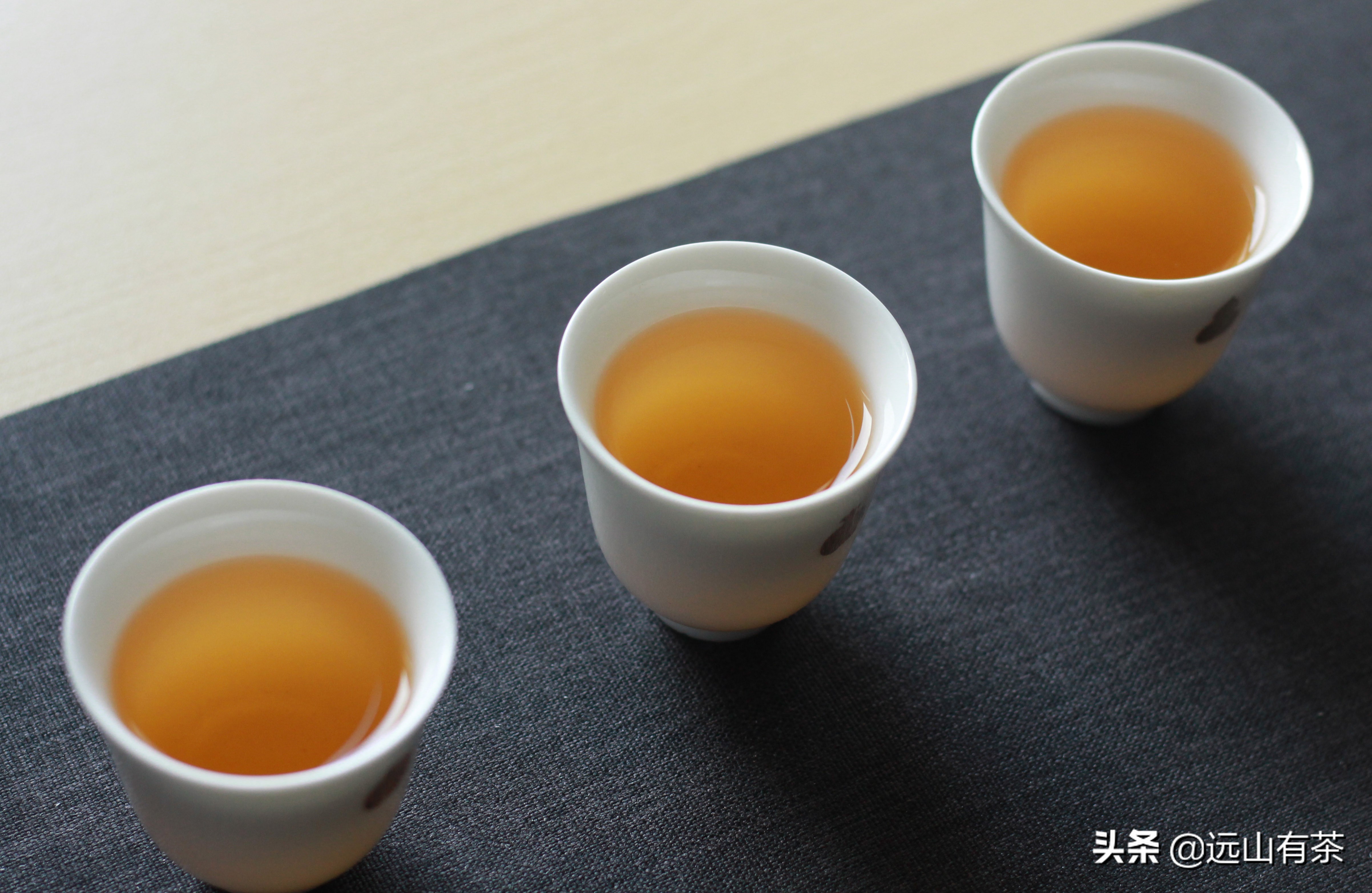 为什么老茶客都喜欢喝浓茶,为什么老茶客喜欢岩茶