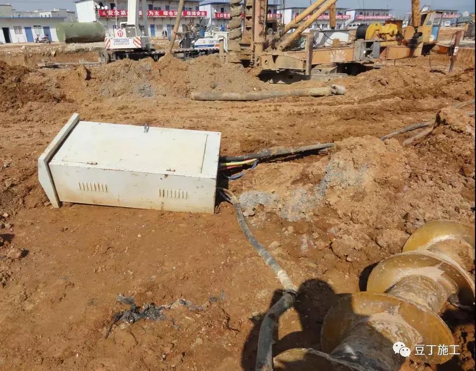 施工现场常见的临时用电违规现象,电力施工现场常见违章现象