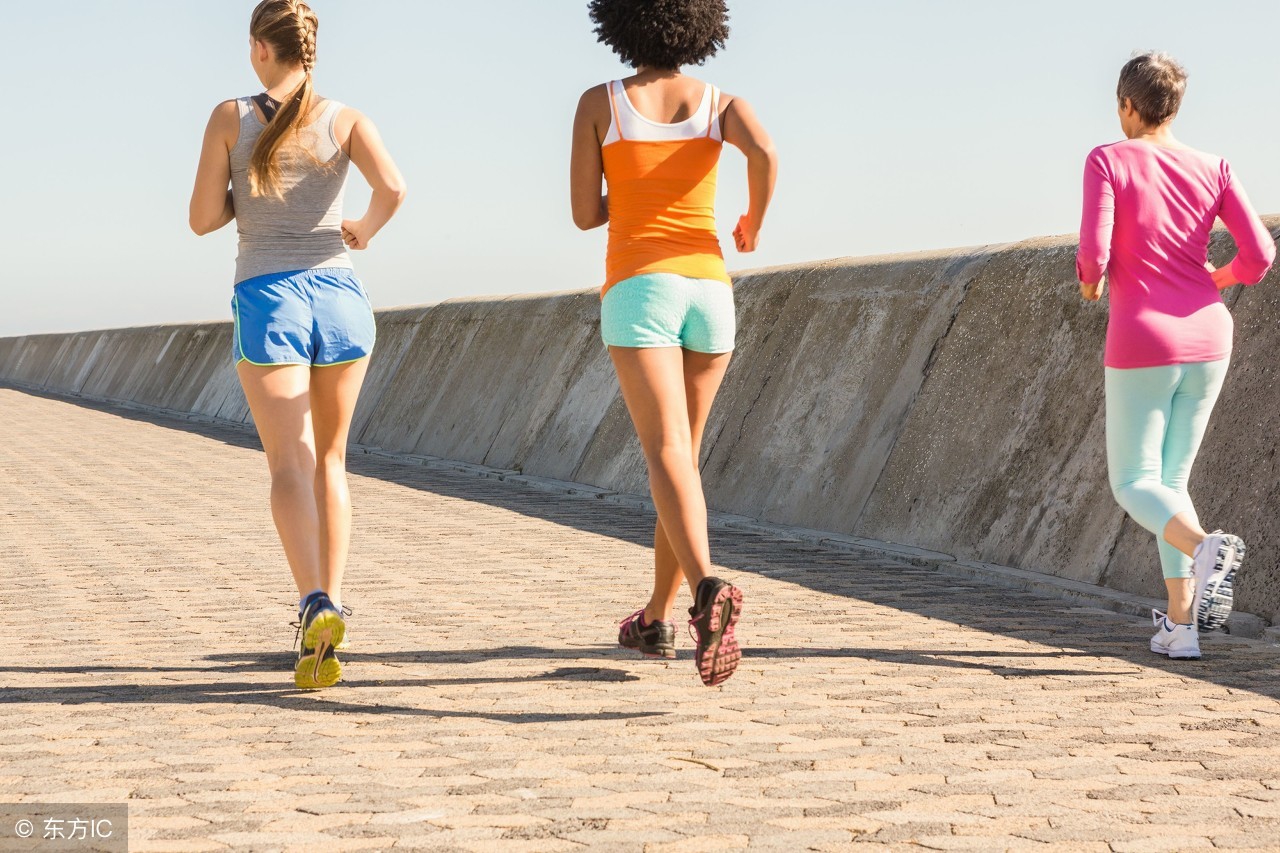 肚子比胸突出怎么办,苹果型身材肚子松弛