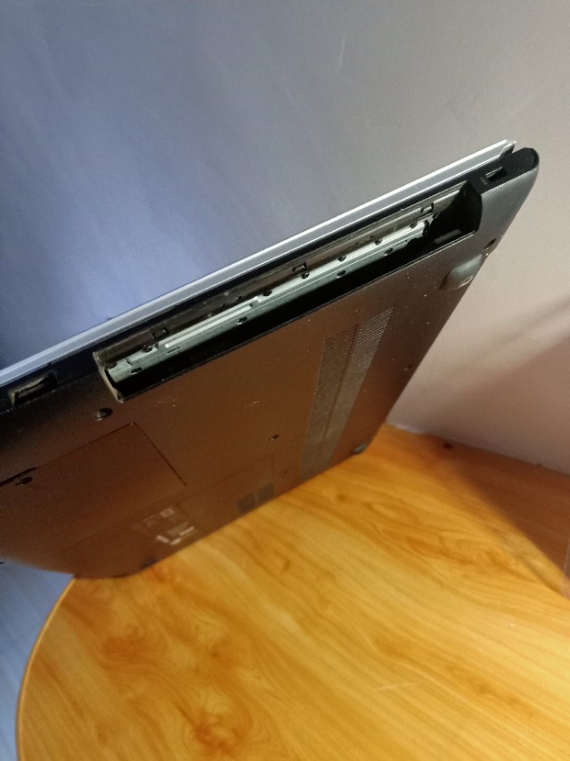 联想小新310-15ikb手动增加固态硬盘和内存条教程。