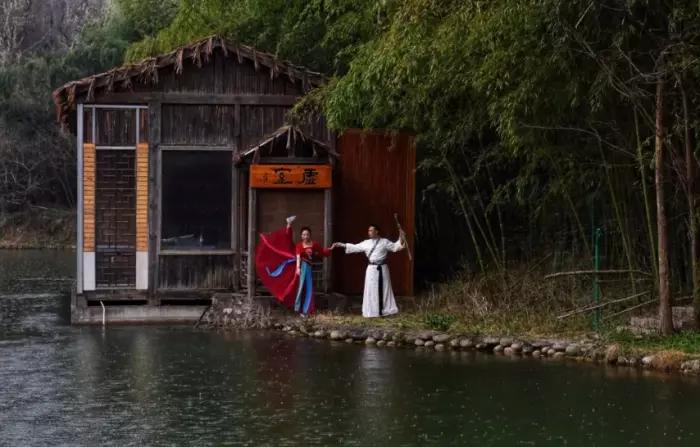 周城传奇：刀剑合璧侠客行