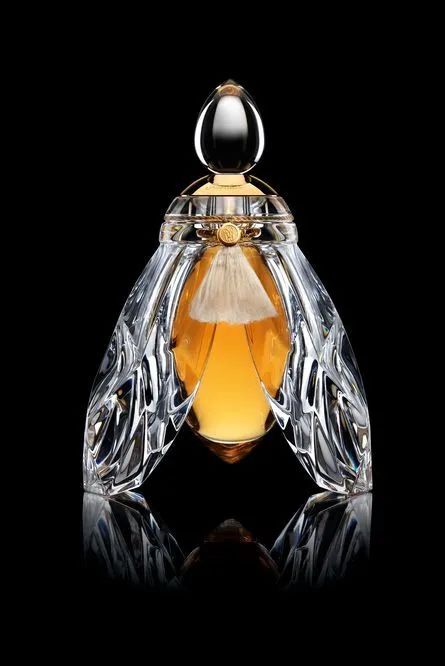 高端香水瓶设计,好看的香水瓶设计图片