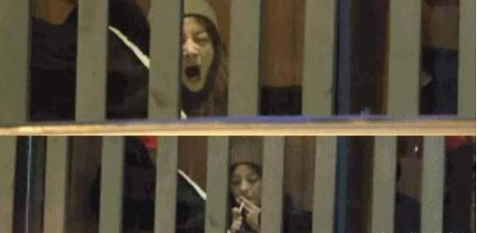 赵薇和友人聚餐,赵薇吻戏片段