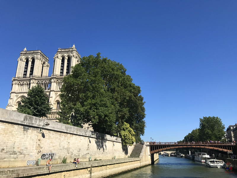 塞纳河左岸和右岸的区别,塞纳河和左岸