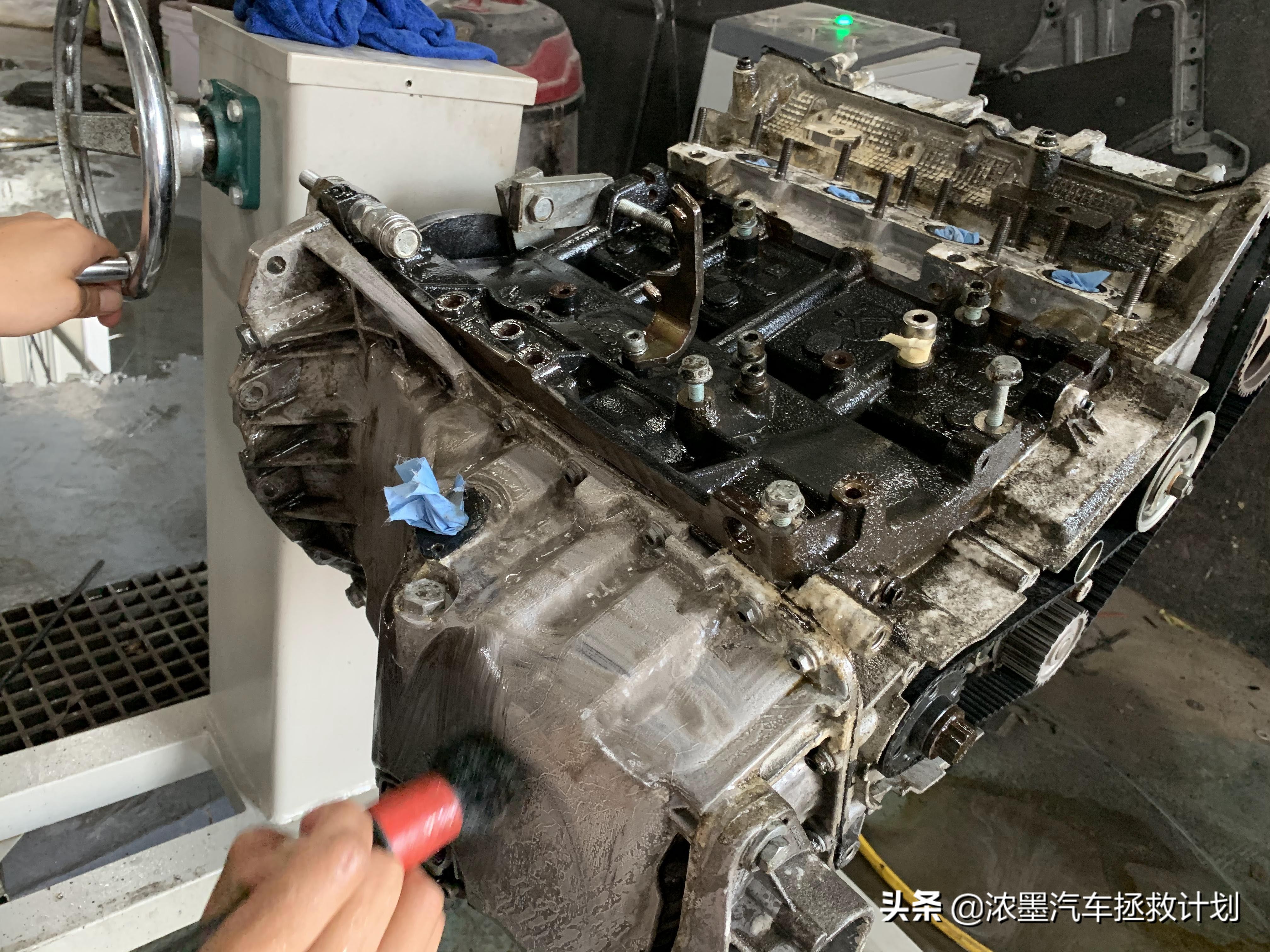 情怀老车帕萨特b5翻新,经典老车b5帕萨特翻新复活