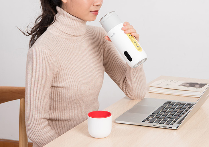 能烧水能保温的保温杯大容量,智能保温杯72小时保温