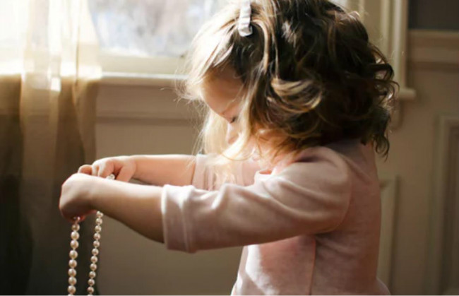 孩子生气自残行为危害,孩子生气自残的原因