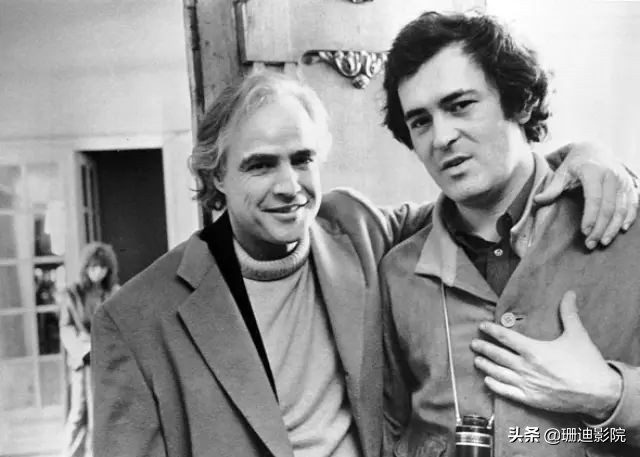 这样的大尺度R级片,注定在影史上留下浓重的一笔