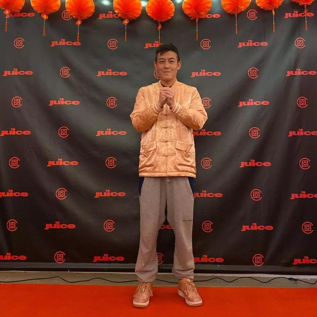 陈冠希早期nike棒球服,陈冠希说nike超越阿迪