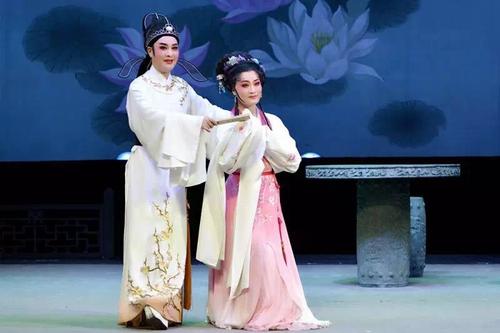 陆游和唐婉的爱情故事千古绝唱,陆游和唐婉的凄美爱情