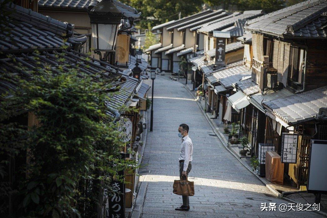 我们再也回不去了文字图片,我们再也回不去了吗图片
