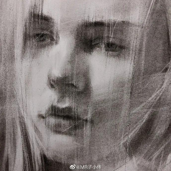 画一幅素描100万笔,胡歌、李现、迪丽热巴在他笔下全都画活了