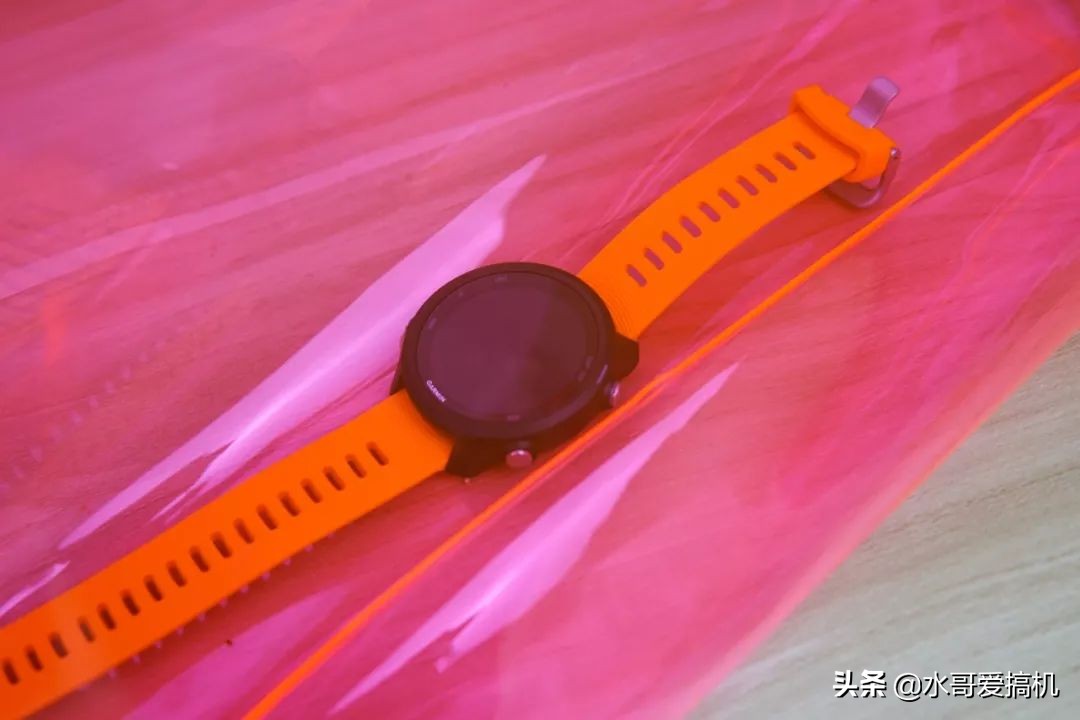 佳明245运动手表体验，私人教练在线指导5ATM防水