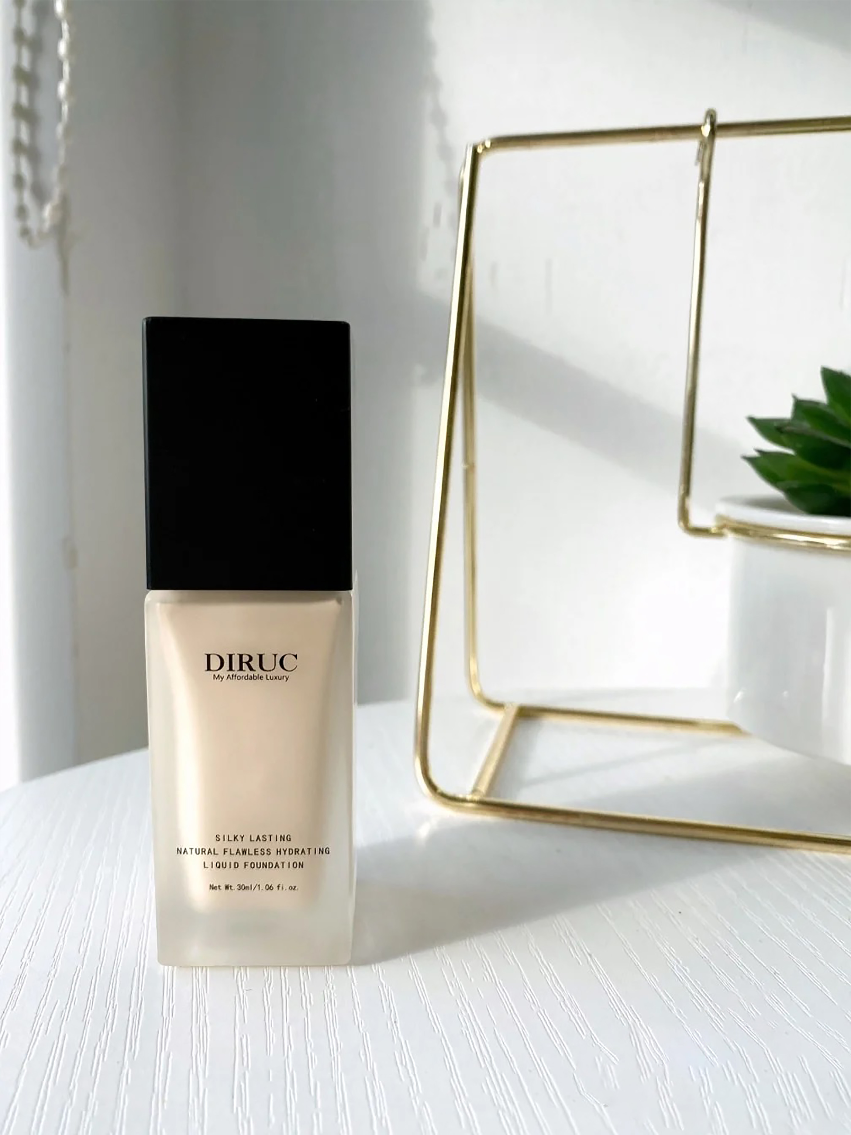 雅诗兰黛dw粉底液浮粉脱妆严重,让皮肤看起来好的粉底液