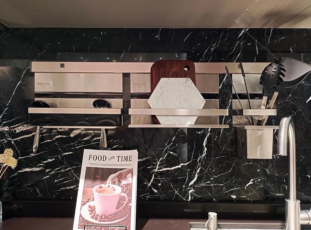 百能不锈钢高端定制橱柜物有所值,百能不锈钢橱柜木纹