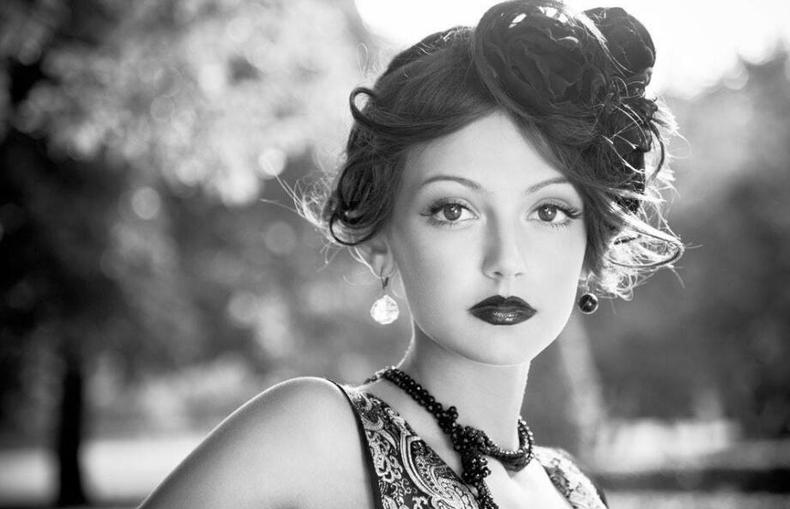 女生应该拥有一瓶大牌香水吗,香水是女生必备吗