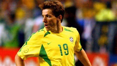 足球史上十大巨星,足球十大小将