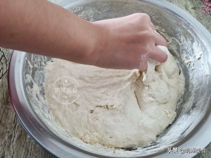 做馅饼和面的方法告诉我一下,做馅饼时如何让馅饼皮薄如纸