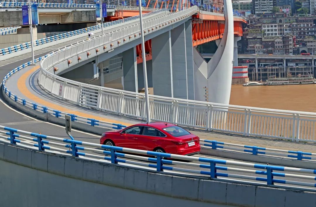 蓝鲸1.4t发动机热效率到底多少,蓝鲸1.4t和蓝鲸1.5t动力差距大吗