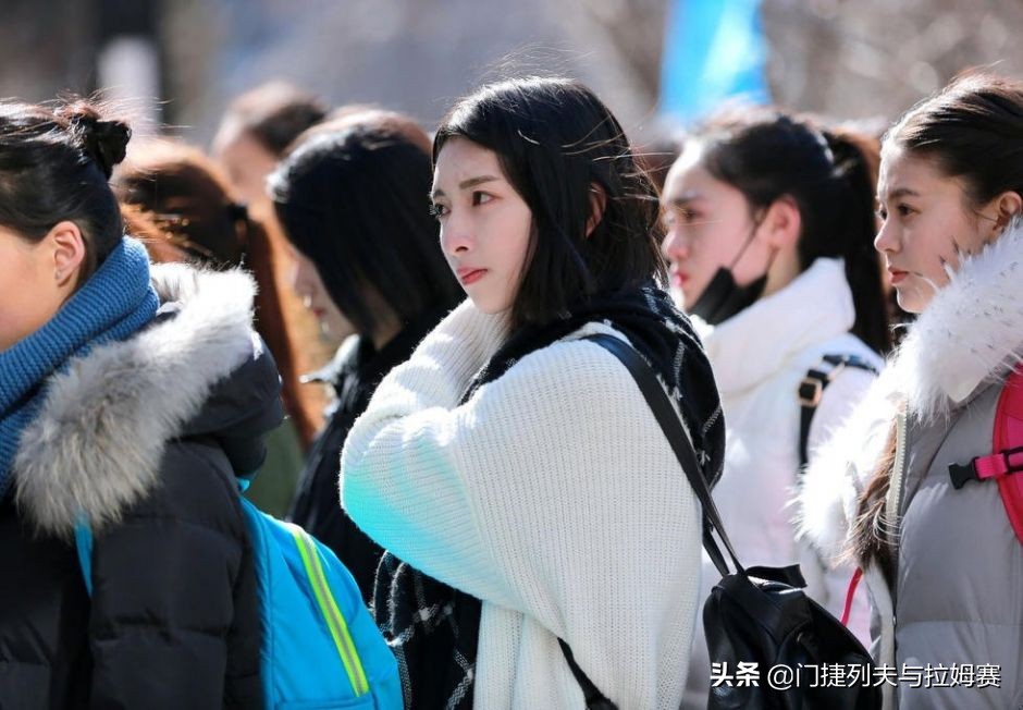 关于艺考生的看法,如何看待艺考生填报志愿