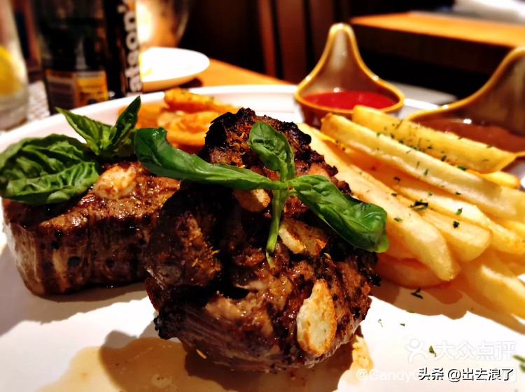 吃蟹子注意事项,吃蟹的时候当心点扎嘴