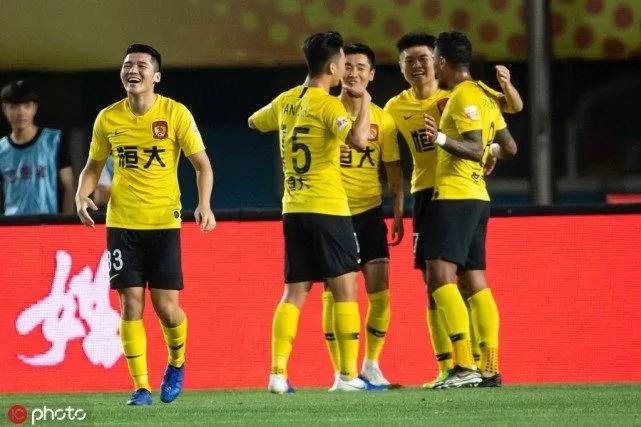 曾经的广州恒大与现在恒大的对比,广州恒大踢赢过哪些豪门