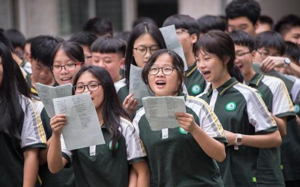 苏州市优秀高中前二十名,苏州市区高中升学率排名一览表