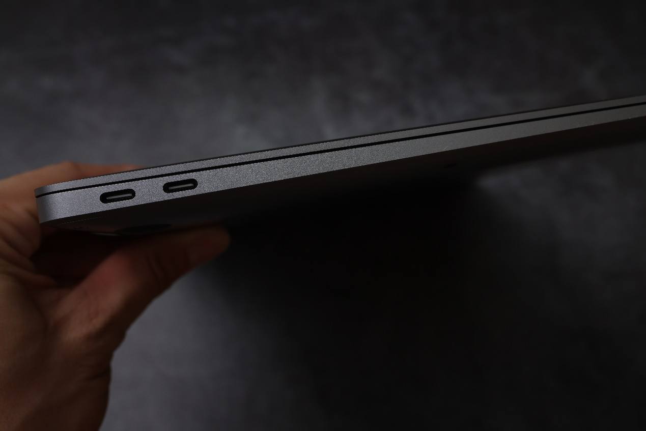 买了macbookair还要买啥,苹果macbookpro哪一款扩展坞好用