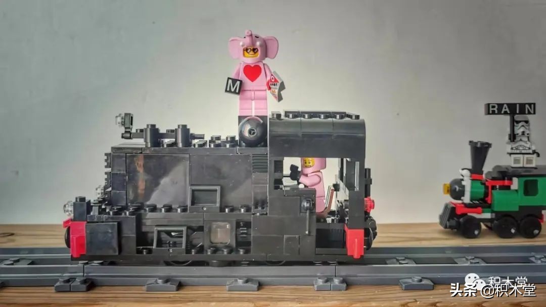 乐*官高**方套内moc最多的一款10183