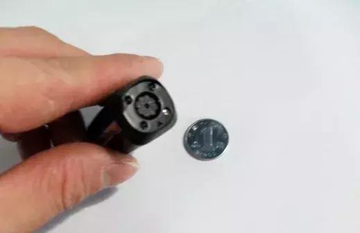 裸身做spa被直播情侣住酒店被*拍偷**,学会这3招,让摄像头无所遁形!