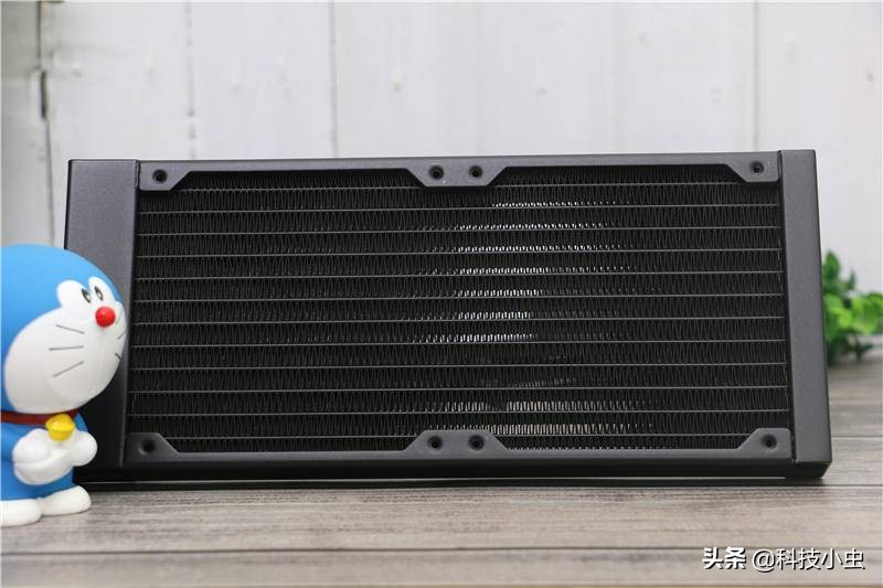 九州风神堡垒240和240pro的区别,水冷九州风神堡垒240可以用几年