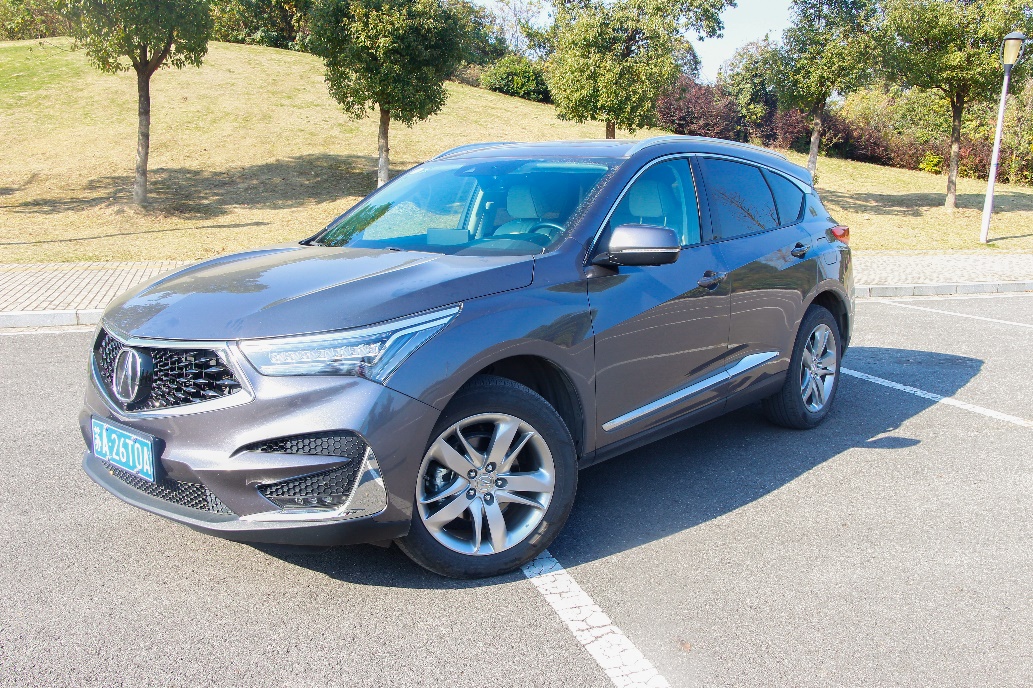 讴歌奥迪q5,讴歌tl和q50怎么选