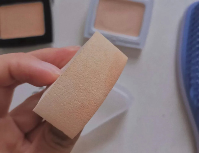 毛戈平粉膏痘坑肌上妆效果,毛戈平粉膏瑕疵皮真实测评