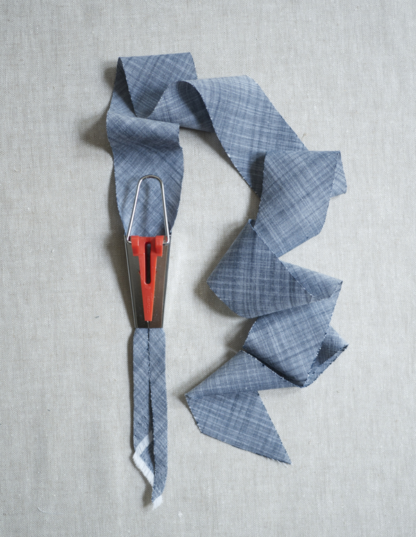 服装下摆缝制方法,热裤包边缝制