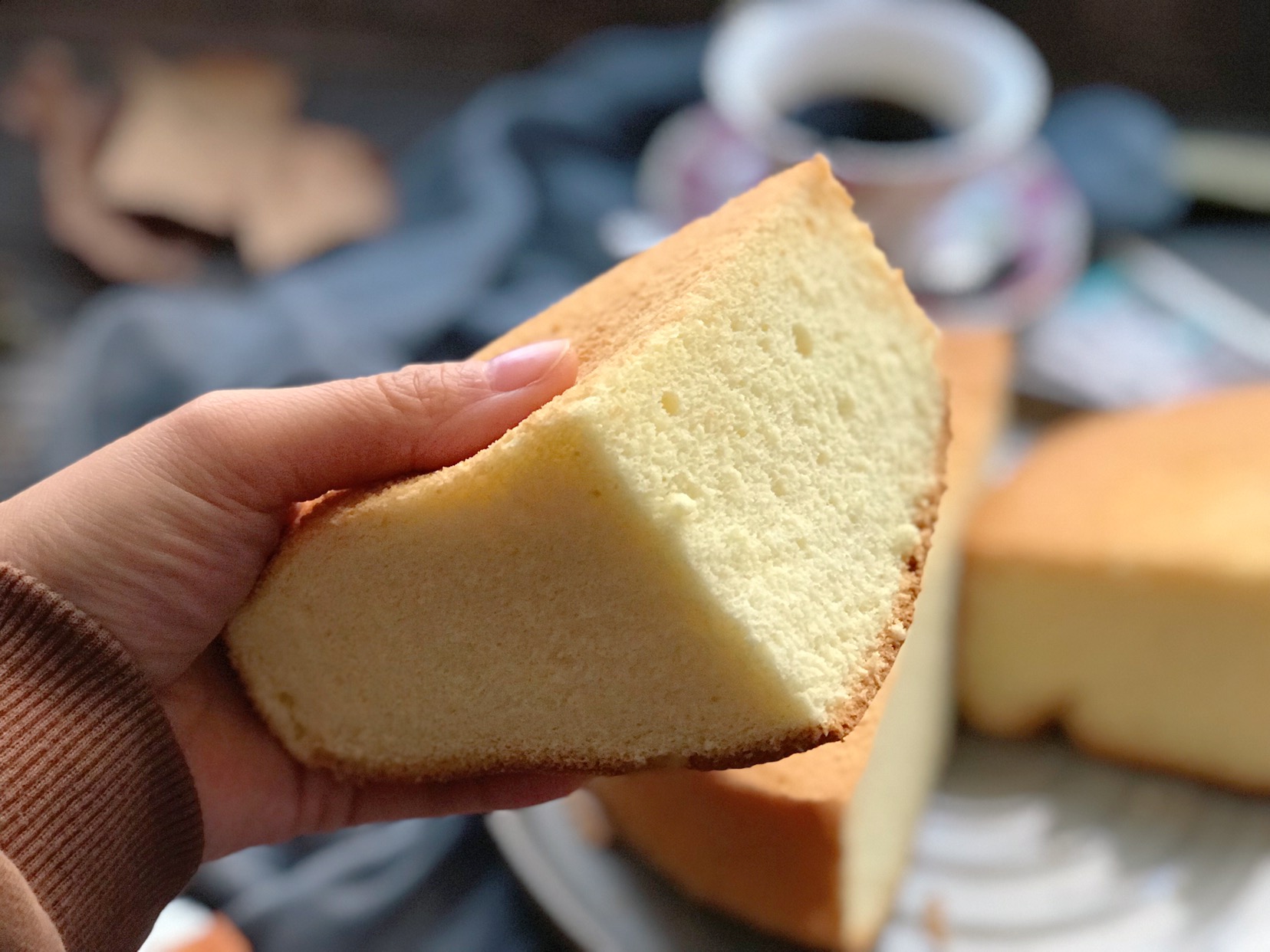 生日蛋糕胚快速烤法,生日蛋糕胚怎么做才不会塌陷