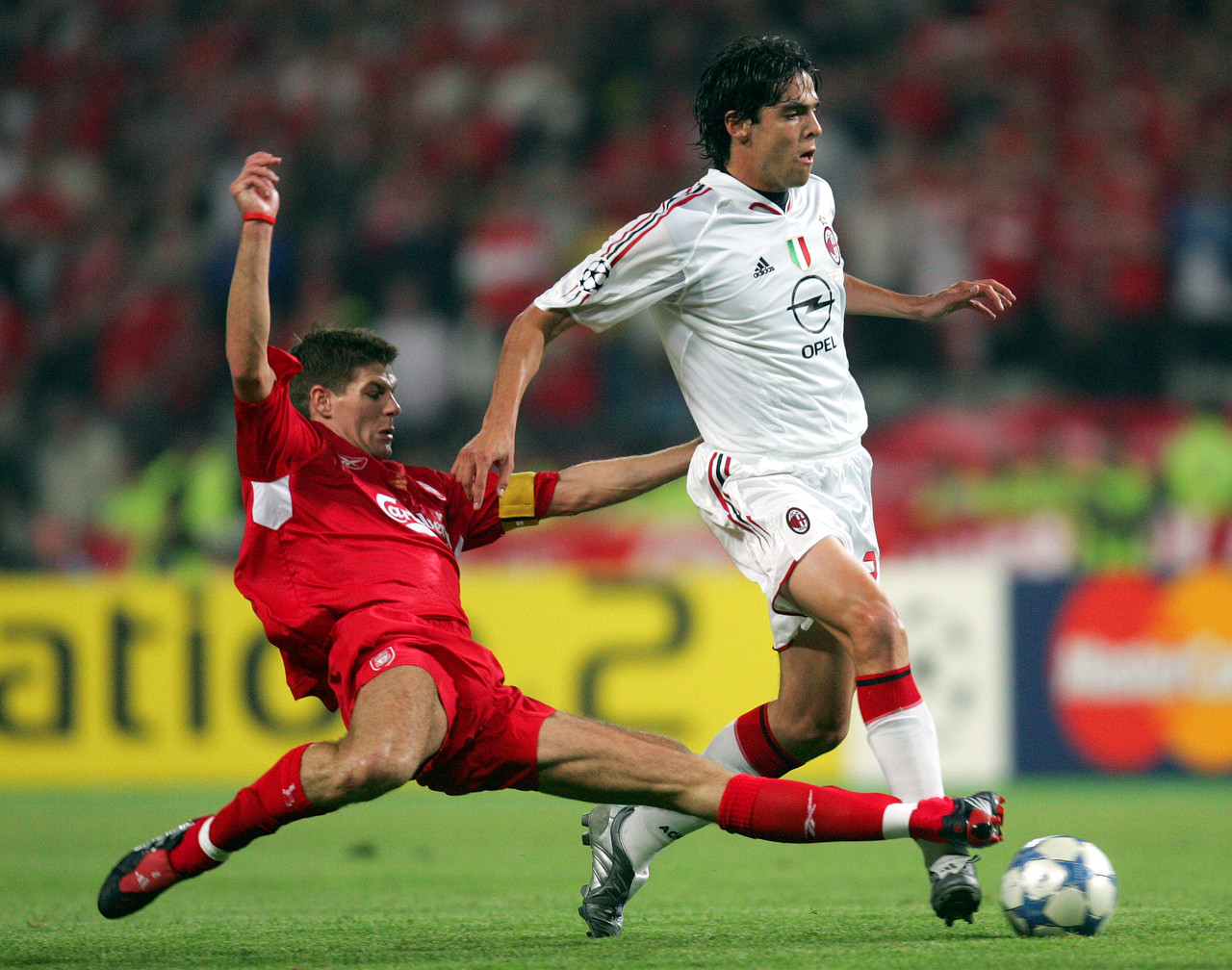 利物浦足球到底怎么了,利物浦足球队最完美的阵容