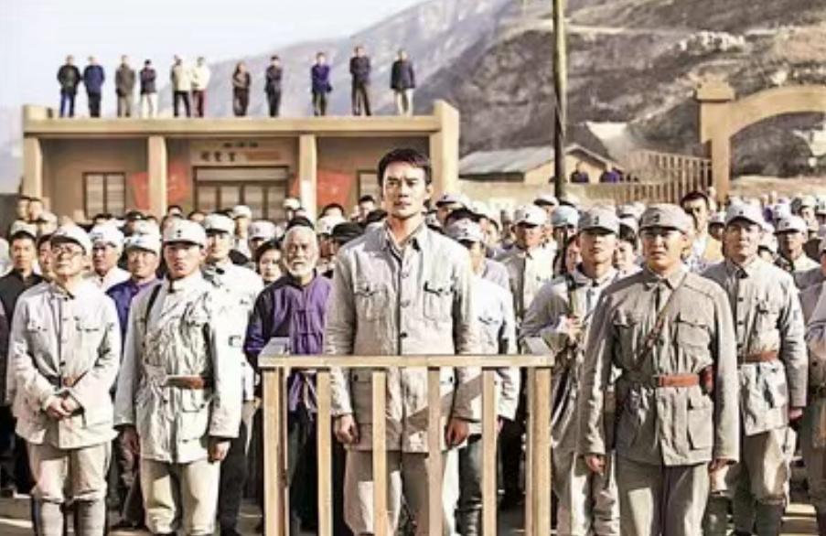 1937年,一位红军旅长连开2枪杀害16岁女友,毛主席含泪写下批示