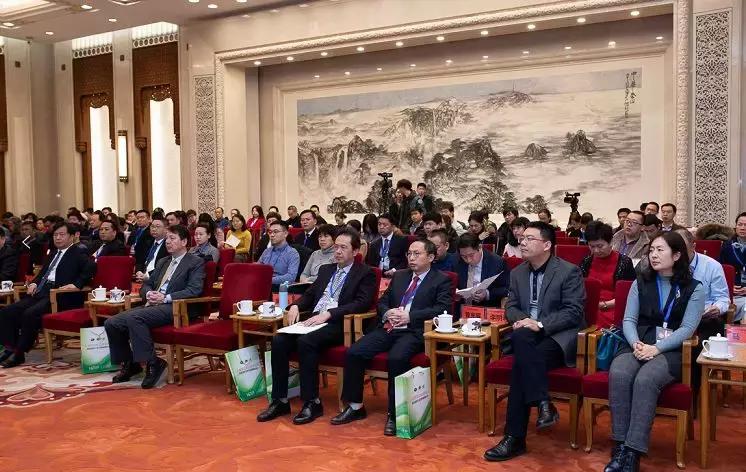 一群农民包下北京人民大会堂,只为向国人推介这种土特产……