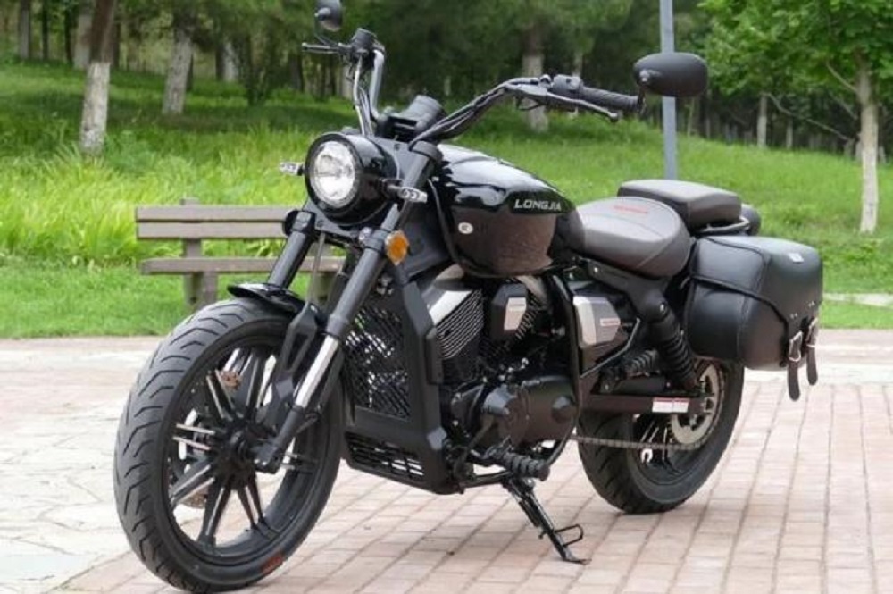 国产美式巡航太子车，250cc双缸水冷，皮带传动，最大马力24.3