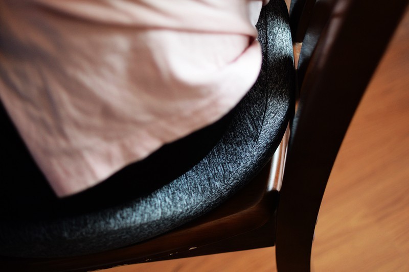 久坐不累护腰坐垫测评,女士久坐专用提臀坐垫包裹式