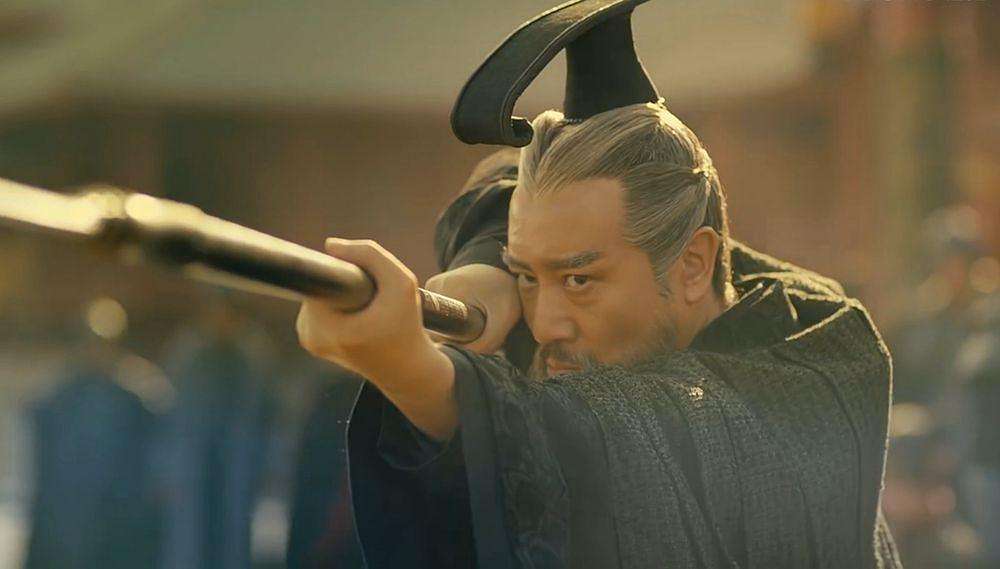 曹操于和伟年轻,曹操于和伟何等气魄