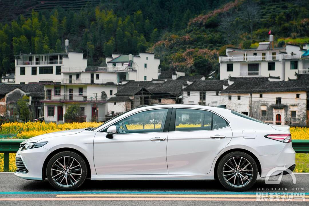 凯美瑞2022款2.0g豪华版试驾视频,凯美瑞2021款2.0g豪华版试驾视频