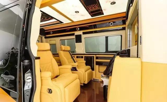 奔驰斯宾特商务车柴油四驱黄牌,奔驰斯宾特商务车9座客车蓝牌